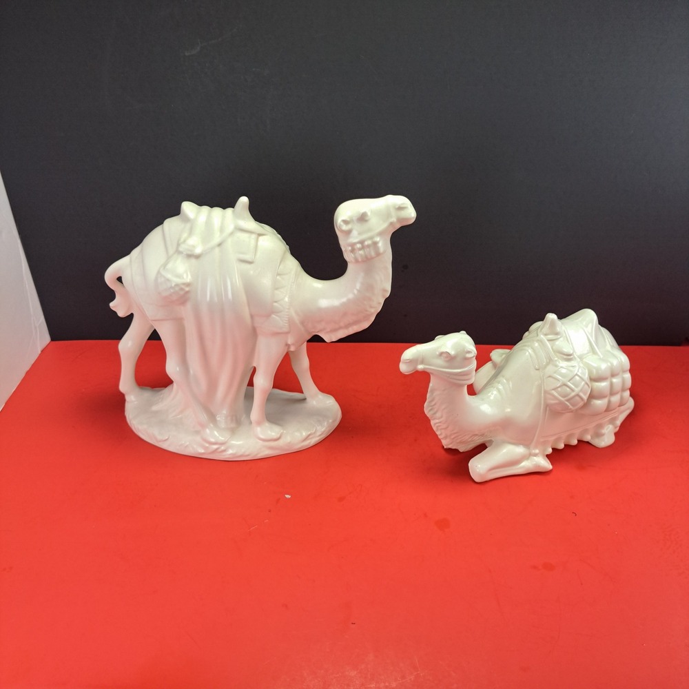 Holiday House Camel Figurine Set‎ Unisex White Good Iridescent Ceramic Nativity